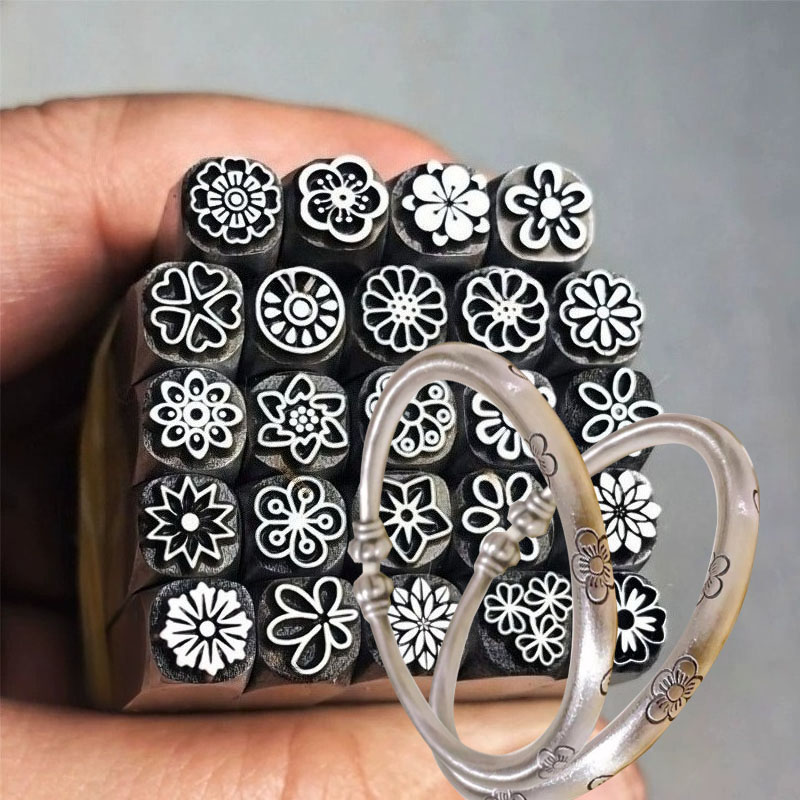 Leatherwork Patterns - 5/7mm Flower Pattern Metal Stamping Tool