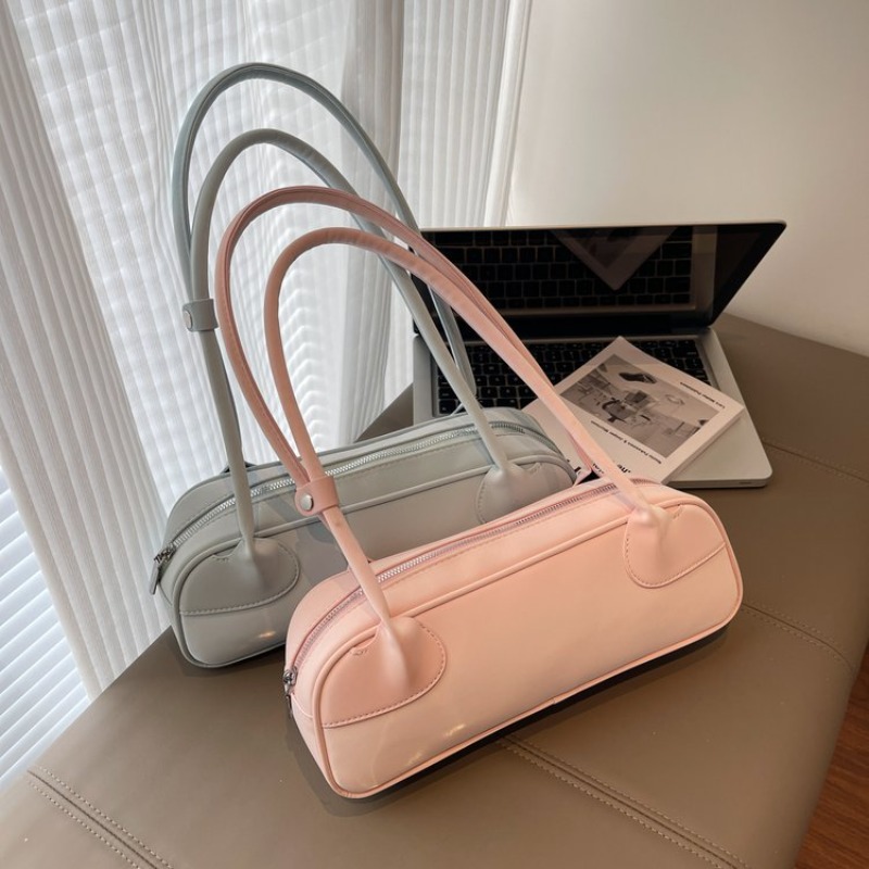 High End Minimalist Diaper Bag - огляд і ціна Leatherwork Logo