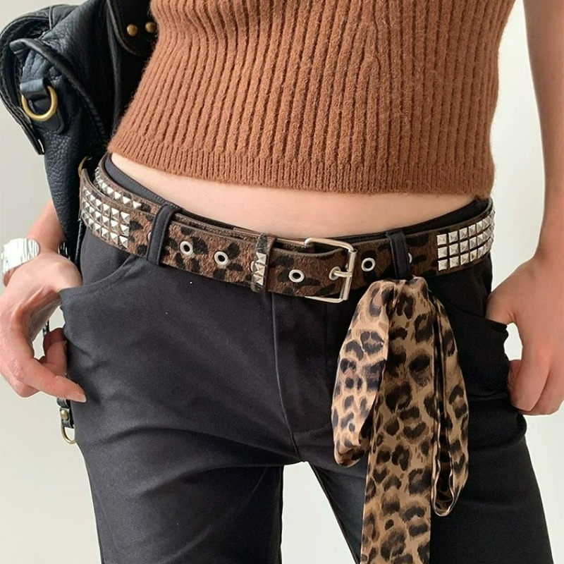 Y2K Leopard Rivet Belt Square  - огляд і ціна Leatherwork Eyelets